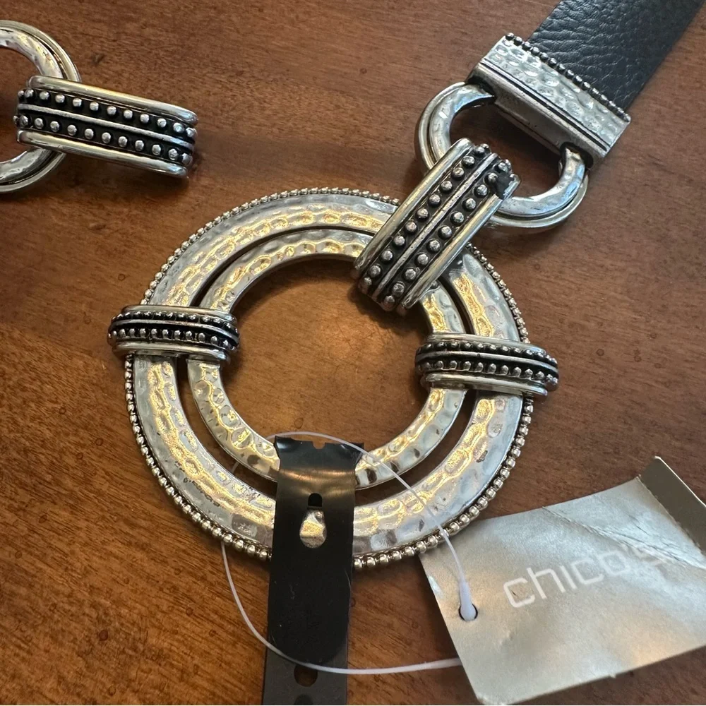 Chico’s silver buckle navy blue leather belt NWT